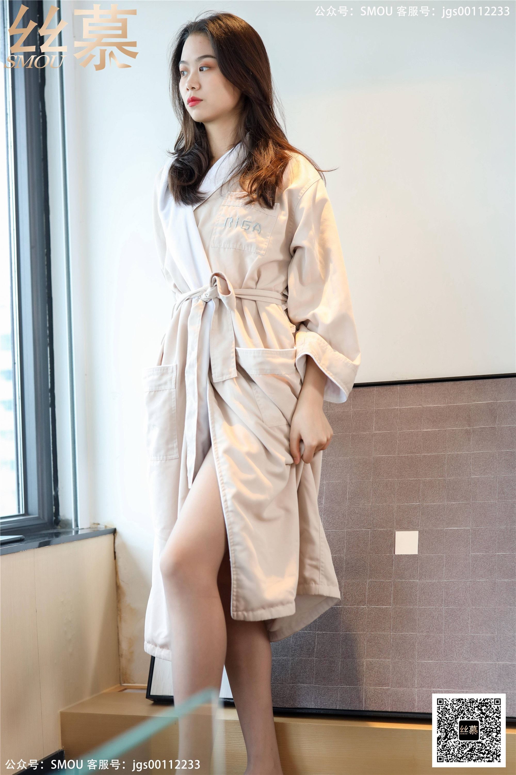 丝慕写真 SM424 天天一元 模特：芝芝《BONAS灰色薄款袜》